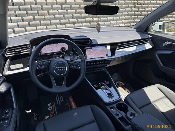 ÜNALAN | 2025 AUDİ A3 35 TFSİ ADVANCED - 6.300 KM | HATASIZ