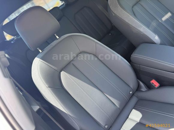 ÜNALAN | 2025 AUDİ A3 35 TFSİ ADVANCED - 6.300 KM | HATASIZ