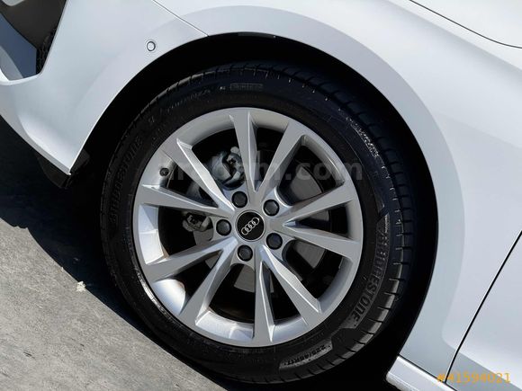 ÜNALAN | 2025 AUDİ A3 35 TFSİ ADVANCED - 6.300 KM | HATASIZ