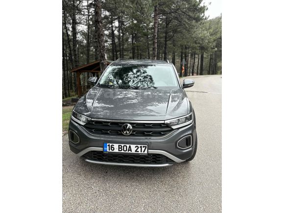 Sahibinden Volkswagen T-Roc 1.5 TSI Life 2024 Model  acil araç bulduğum