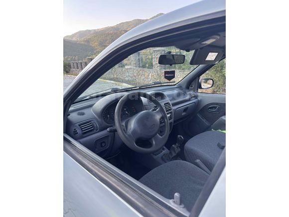 Sahibinden Renault Clio 1.6 RTE 1999 Model 
