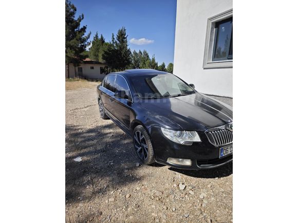 Sahibinden Skoda SuperB 1.6 TDI Elegance 2011 Model
