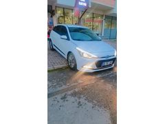 Sahibinden Hyundai i20 1.4 MPI Elite 2015 Model