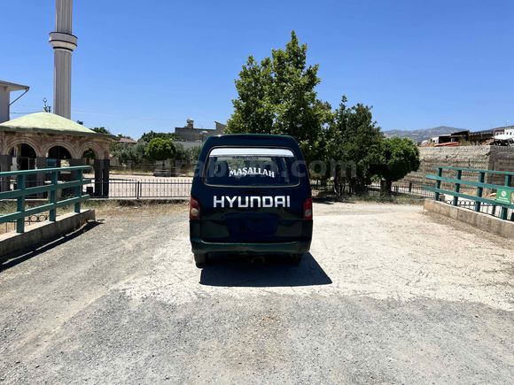 Galeriden Hyundai H 100 2.5 D DLX Camlıvan 1999 Model Gaziantep