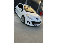 Sahibinden Peugeot 207 1.4 Trendy 2011 Model 
