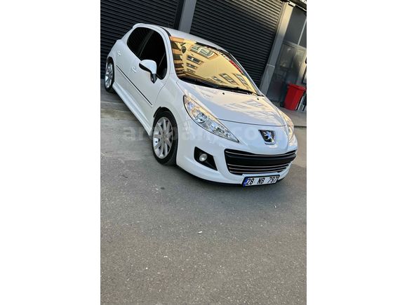 Sahibinden Peugeot 207 1.4 Trendy 2011 Model 