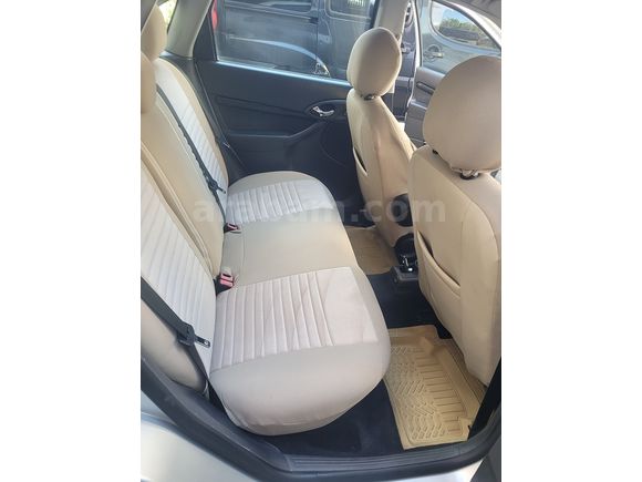 Sahibinden Ford Focus 1.6 Ghia 2003 Model 