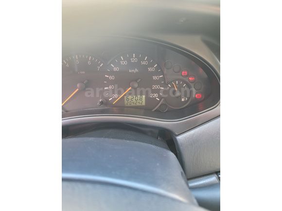 Sahibinden Ford Focus 1.6 Ghia 2003 Model 