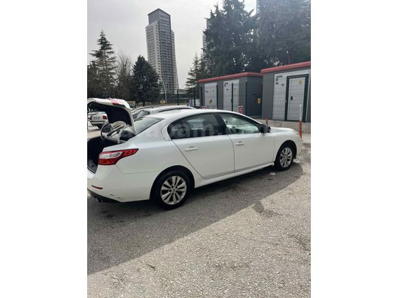 Sahibinden Renault Latitude 1.5 dCi Expression 2012 Model  308.000 km Beyaz
