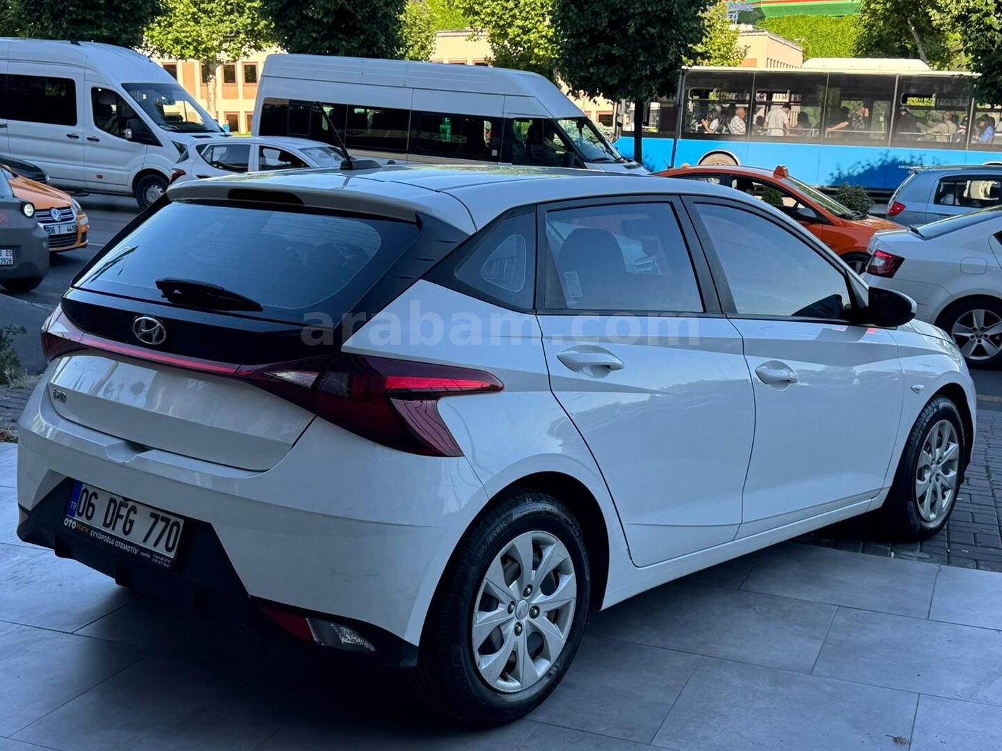 Galeriden Hyundai i20 1.4 MPI Jump 2022 Model Çankırı 80.000 km Beyaz 4