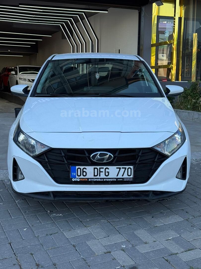 Galeriden Hyundai i20 1.4 MPI Jump 2022 Model Çankırı 80.000 km Beyaz 2