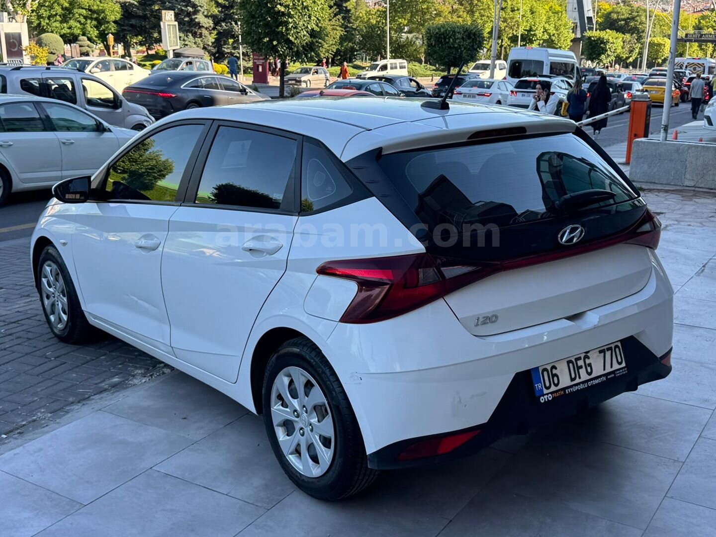 Galeriden Hyundai i20 1.4 MPI Jump 2022 Model Çankırı 80.000 km Beyaz 6