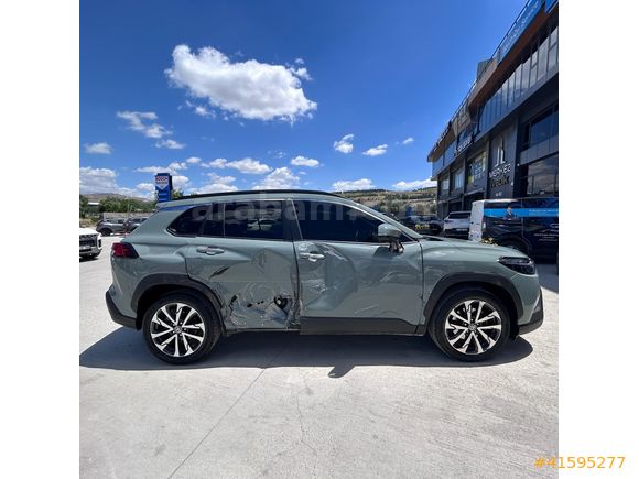 DENİZ VERA OTO'DAN COROLLA CROSS 12.191 KM, PLAKALI-RUHSATLI