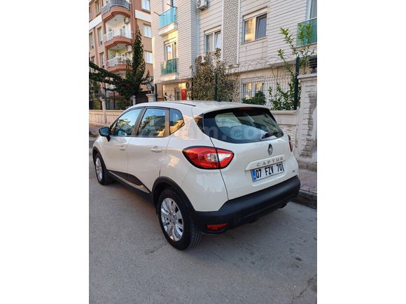 Sahibinden Renault Captur 0.9 Touch 2013 Model