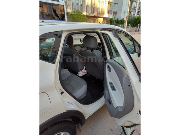 Sahibinden Renault Captur 0.9 Touch 2013 Model