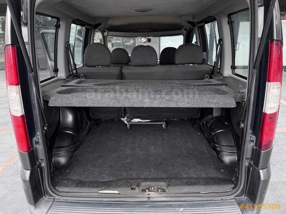 - VİTRİN 37 - DYNAMIC 1.3 MULTIJET KLİMALI FÜME DOBLO
