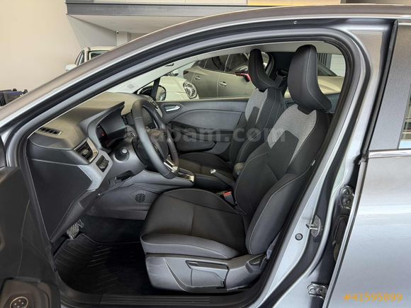 MERİÇ'TEN-2025-HATASIZ-10.000KM-RENAULT CLİO EVOLUTİON X-TRONİC