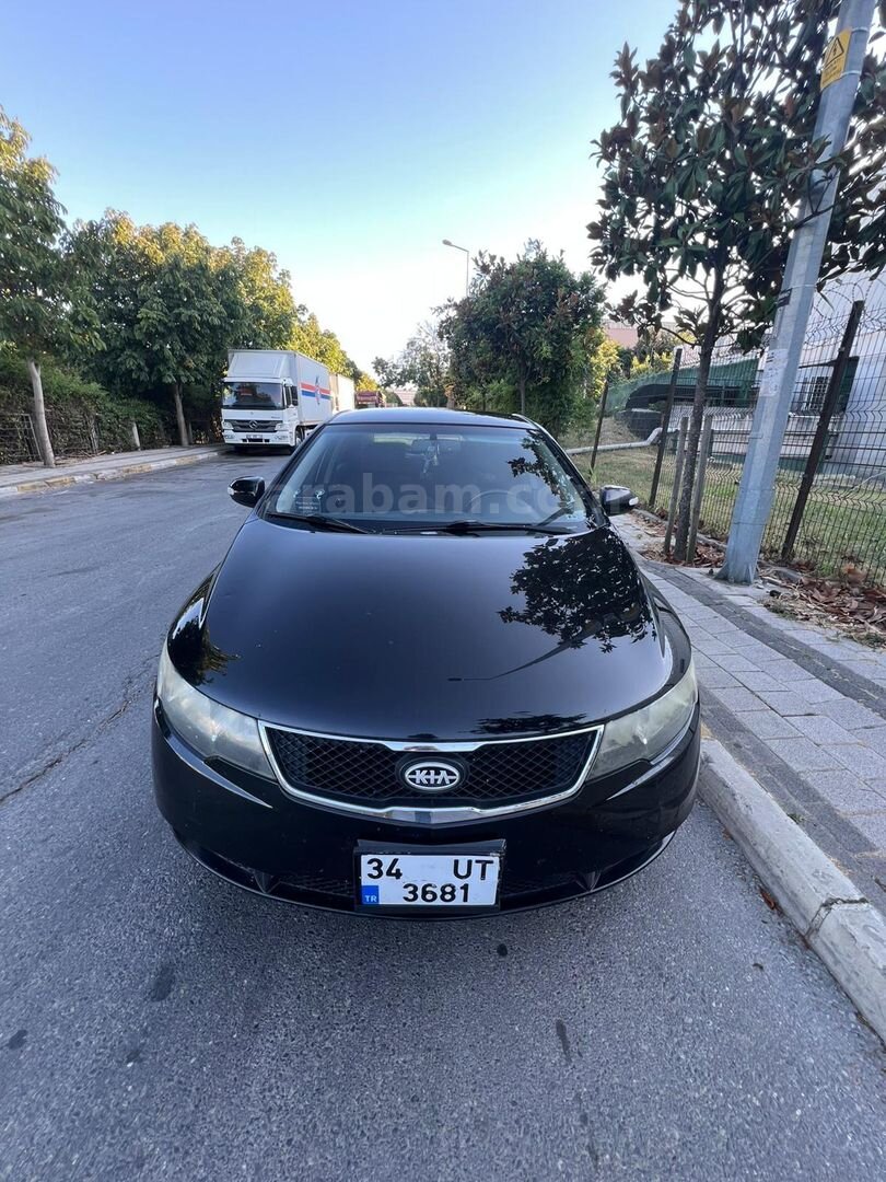 Sahibinden Kia Cerato 1.6 GSL Comfort 2010 Model İstanbul 179.000 km Siyah 7