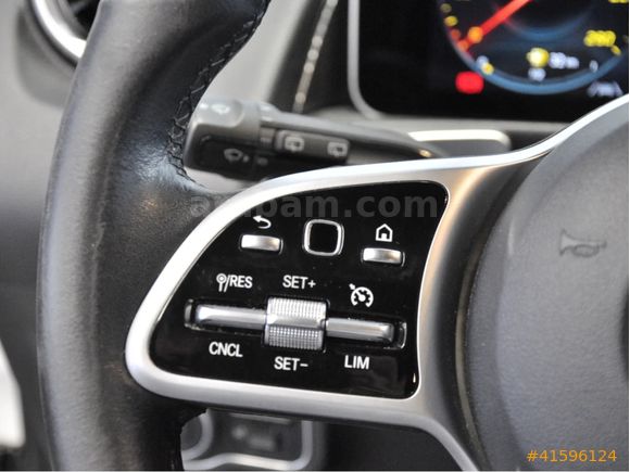 MERCEDESBENZ CERTFIED OTOMOLMERTER 2020 GLB200 PROGRESIVE
