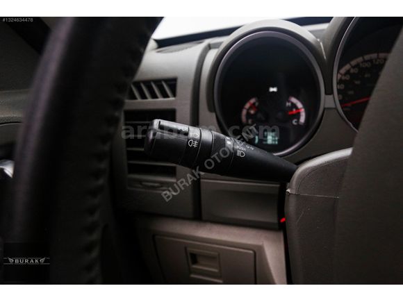 BURAK OTOKENT ' DEN DEĞİŞENSİZ DODGE NİTRO 2.8 CRD SXT