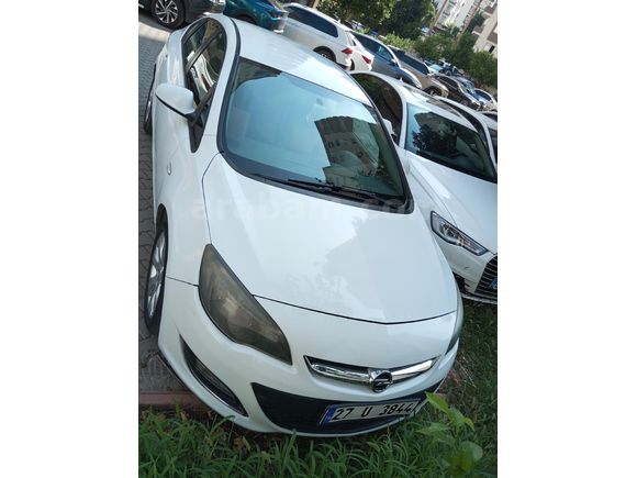 Öğretmenden, Hasarsız, Çelik Sübaplı, 1.6 Business, Manuel 2013 Model
