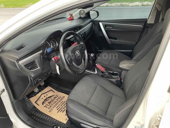 Sahibinden Toyota Corolla 1.6 Advance 2015 Model 
