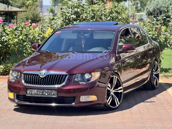 Sahibinden Skoda SuperB en dolusu boyasız değişensiz