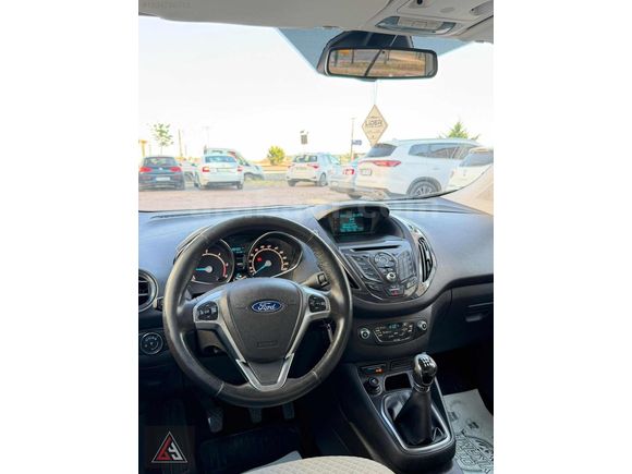 BİYA AUTO'DAN 2018 MODEL FORD COURİER 1.5 TDCİ TİTANİUM.