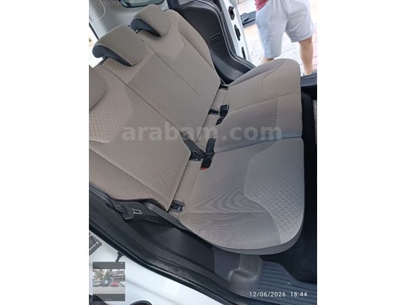 OTOMOBİL RUHSATLI/HATASIZ BOYASIZ