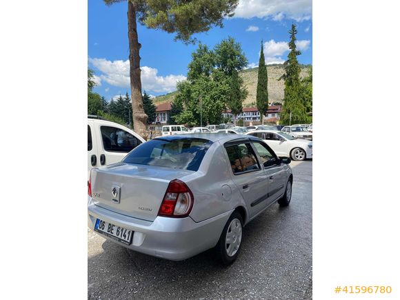 KAYA OTOMOTİVDEN 2007 KLIMALI SYMBOL 2 PARÇA BOYALI
