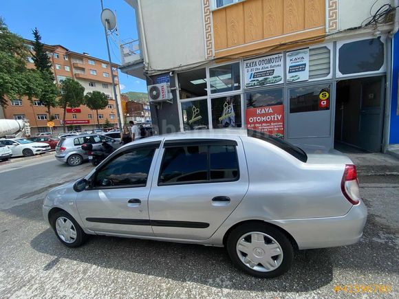 KAYA OTOMOTİVDEN 2007 KLIMALI SYMBOL 2 PARÇA BOYALI