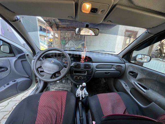 Sahibinden Renault Megane 2.0 RXT 2000 Model 