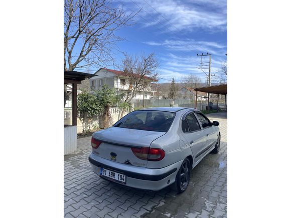 Sahibinden Renault Megane 2.0 RXT 2000 Model 