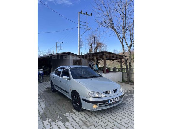 Sahibinden Renault Megane 2.0 RXT 2000 Model 