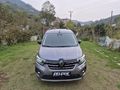 2025 KANGO 1.3 TURBO OTOMATİK VİTES 14 BİN KM'DE CAM GİBİ
