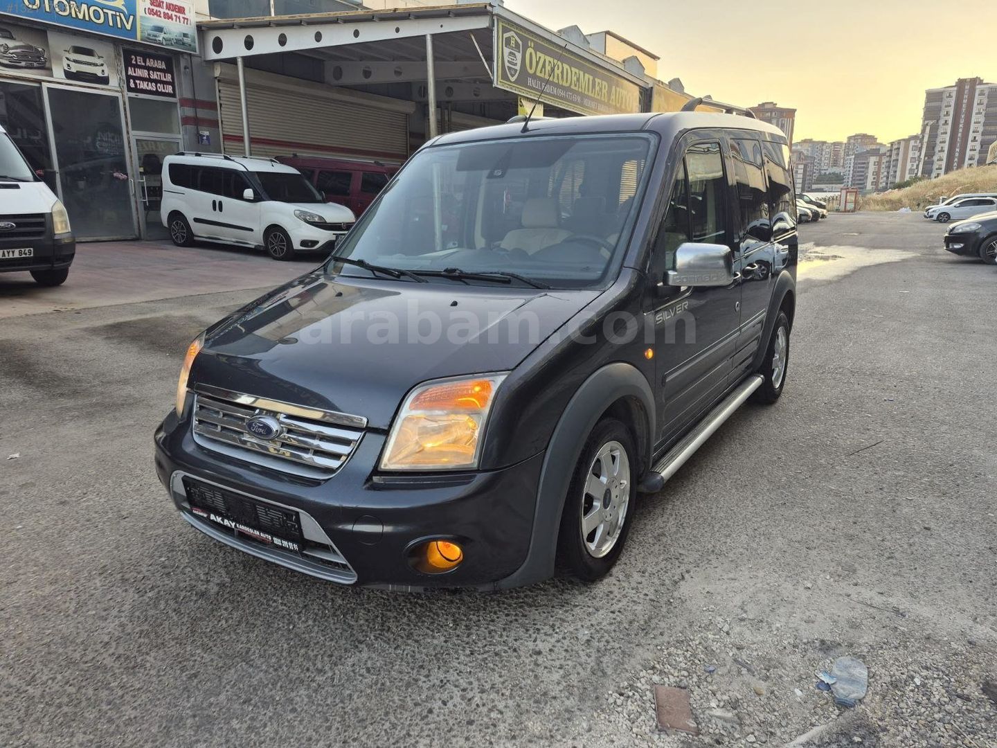 Galeriden Ford Tourneo Connect 1.8 TDCI SWB Silver 2011 Model