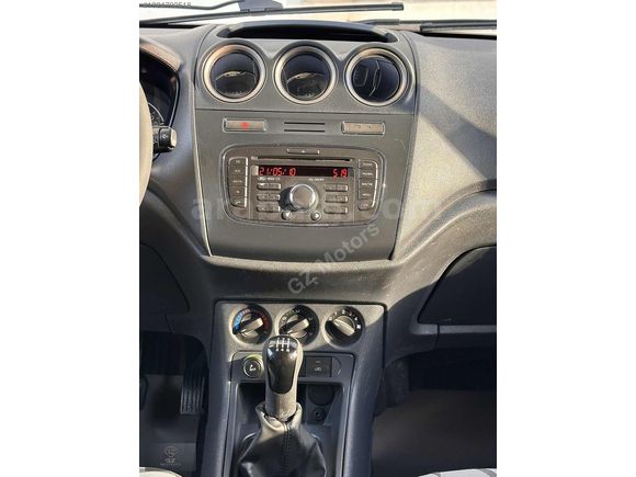 2010 MODEL FORD CONNCET 1,8 TDCİ İNTELCOLLÜ CD MOTOR