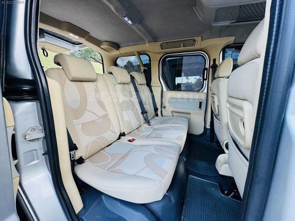 2012 CONNECT 1.8 GLX EN FUL PAKET ÇİFT SÜRGÜ 154 BİNDE ORJİNAL