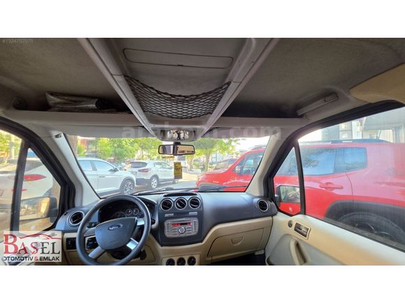 BAŞEL OTOMOTİVDEN TEMİZ BAKIMLI FORD CONNECT 110 GLX