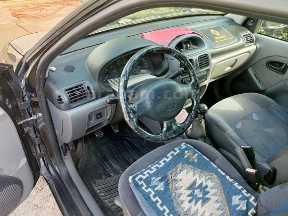 Sahibinden Renault Clio 1.4 RTA 2001 Model
