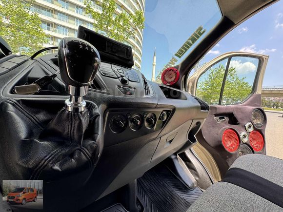 ROYAL AUTO DAN 250.000 PEŞİN İLE 2013 MODEL FORD CUSTOM 5+1