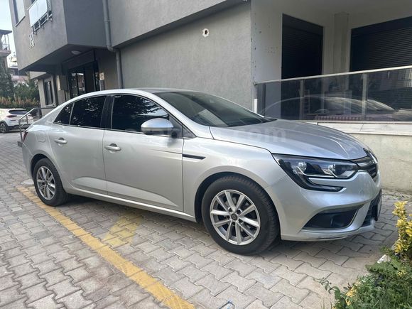 Sahibinden Renault Megane 1.5 dCi Touch 2019 Model 
