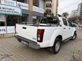 2016 MODEL ISUZU DMAX 4X4 183 BİN KM DE KARTA 12 TAKSİT