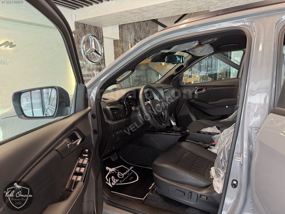 2025 ISUZU D-MAX 1.9 D V-CROS 4X4 FULL