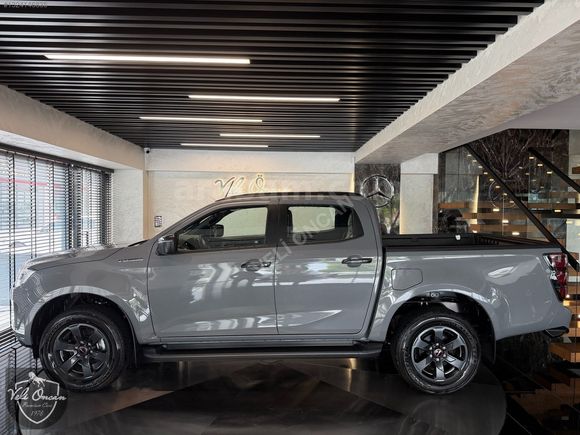 2025 ISUZU D-MAX 1.9 D V-CROS 4X4 FULL