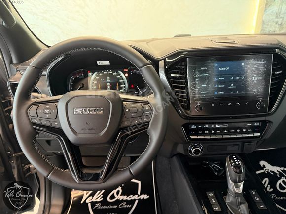 2025 ISUZU D-MAX 1.9 D V-CROS 4X4 FULL