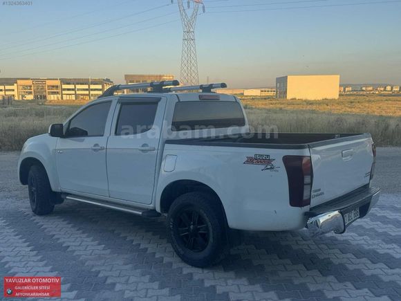 ISUZU D MAX 4X2 ÇİFT KABİNLİ 2012 MODEL