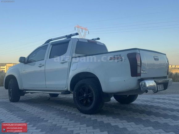 ISUZU D MAX 4X2 ÇİFT KABİNLİ 2012 MODEL