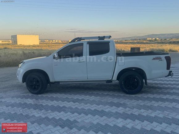 ISUZU D MAX 4X2 ÇİFT KABİNLİ 2012 MODEL