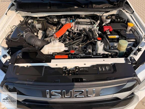İZGİ'DEN 2024 MODEL 30 BİN KM'DE 1.9 ISUZU D'MAX 4X2 (MANUEL)